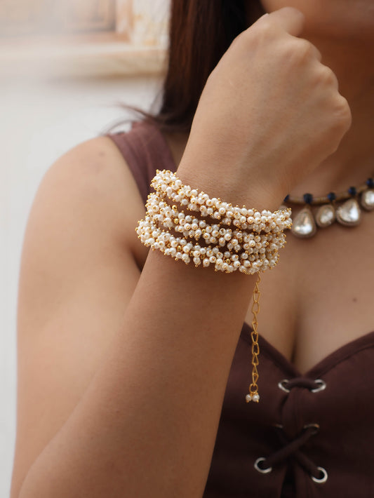 Prisha Pearl Bracelet