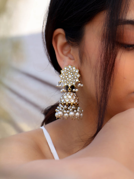 Sazwa Jhumka Earrings