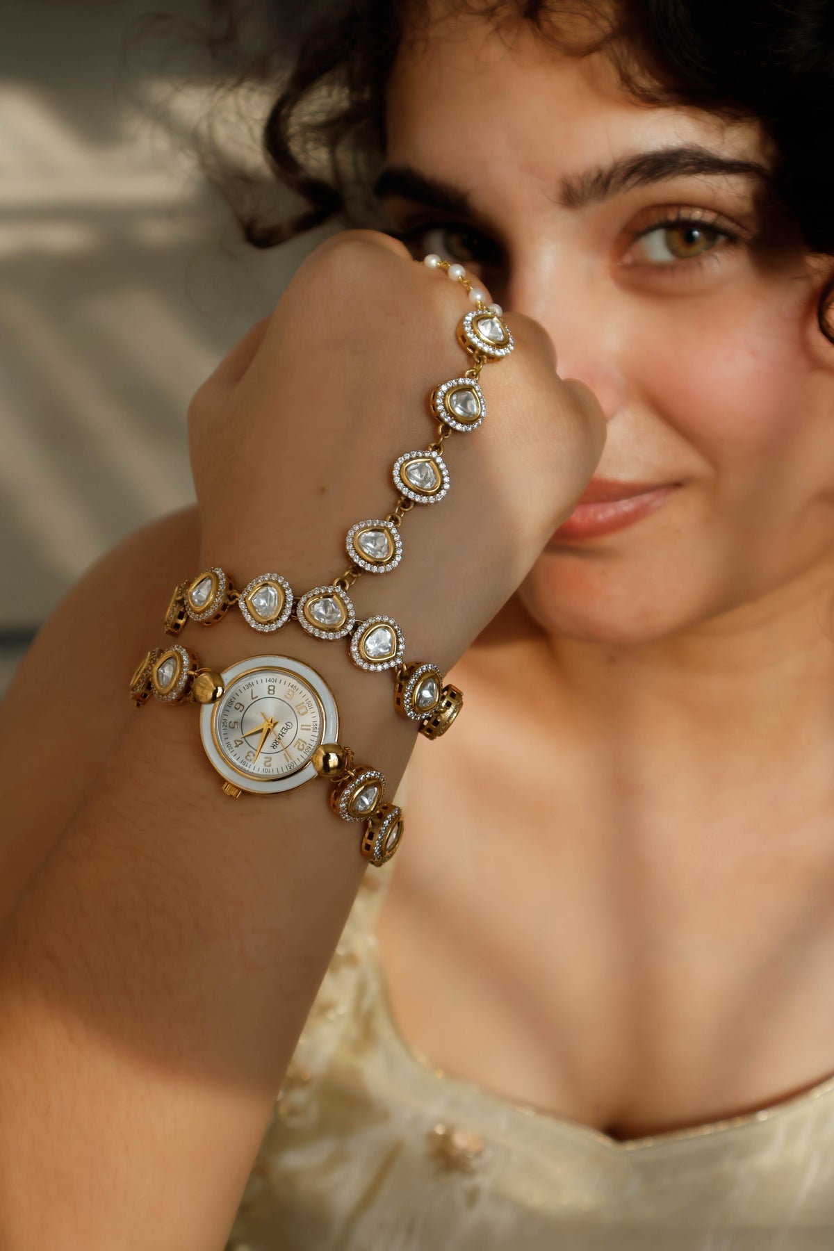 Eva Polki Wrist Watch & Hathphool Set