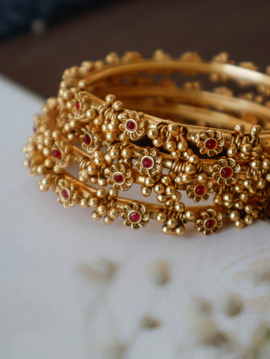Aveena Bangle - Set of 4