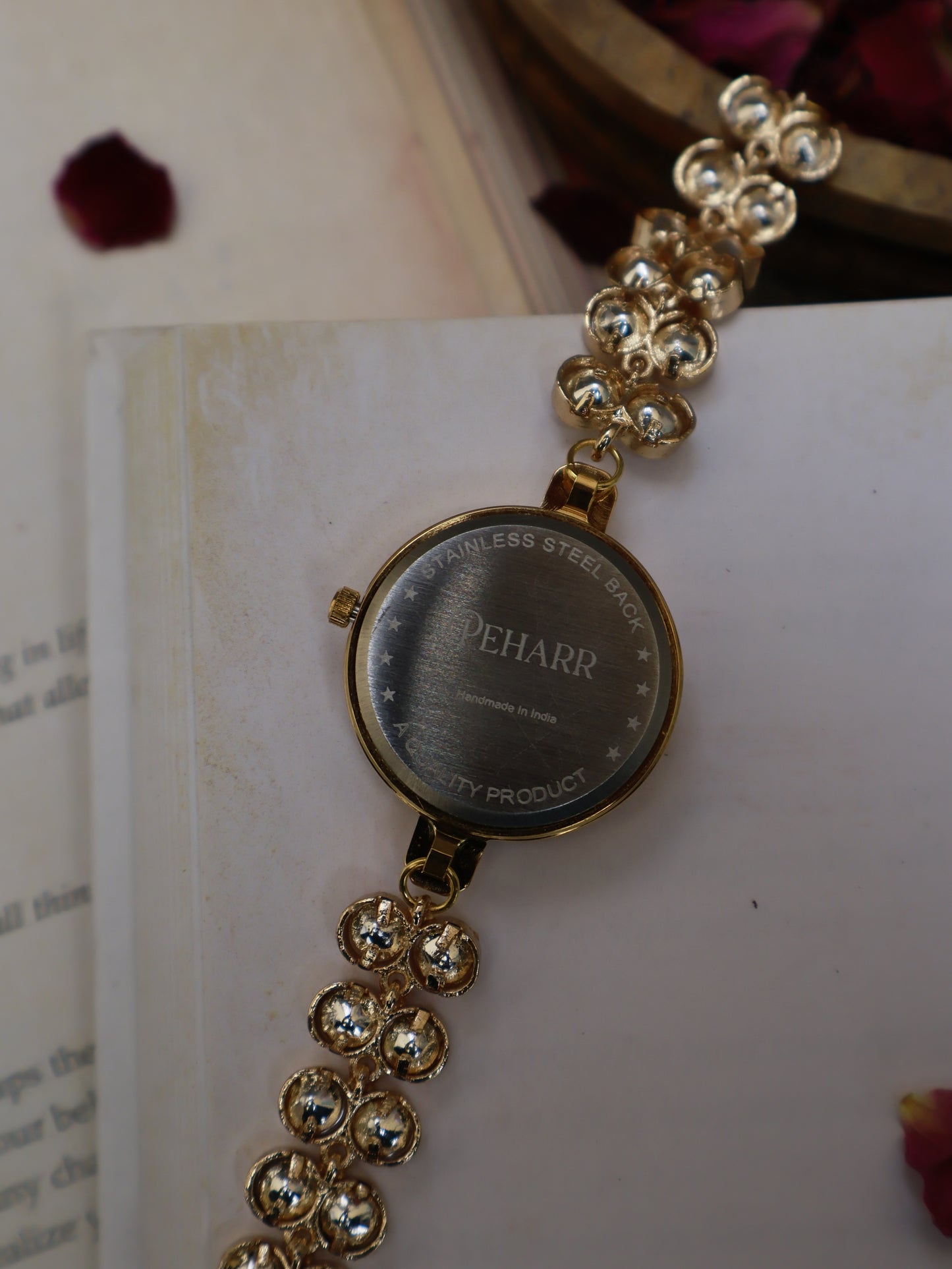 Elegance Polkis Wrist Watch