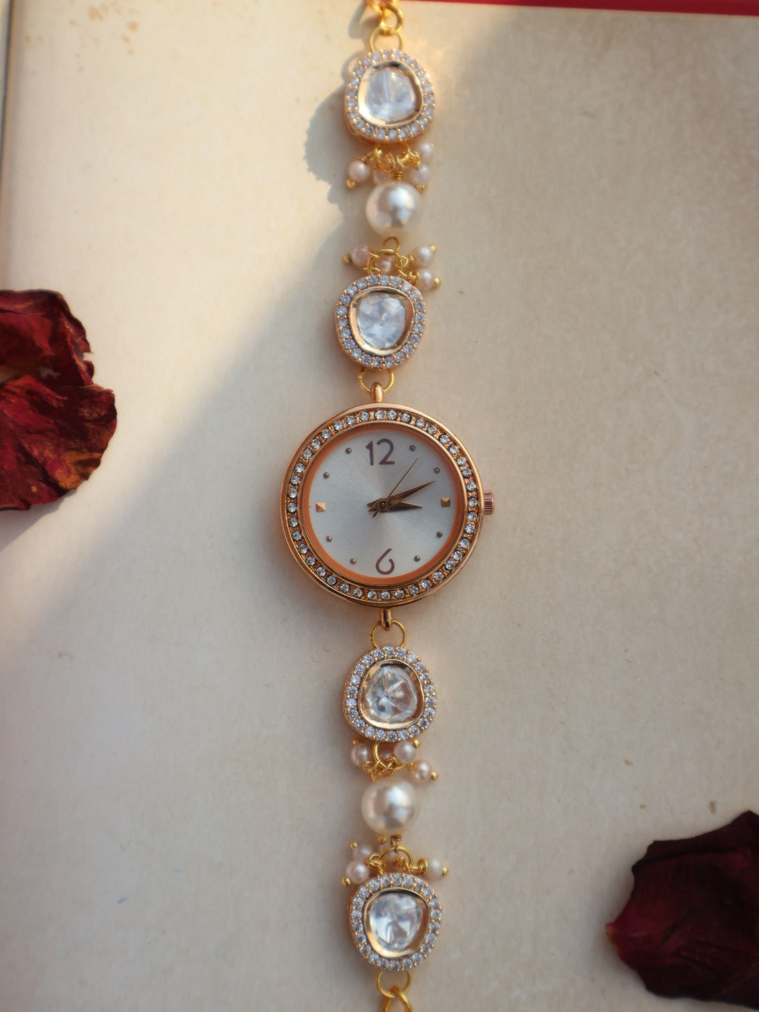 Glint Polkis & Pearls Wrist Watch