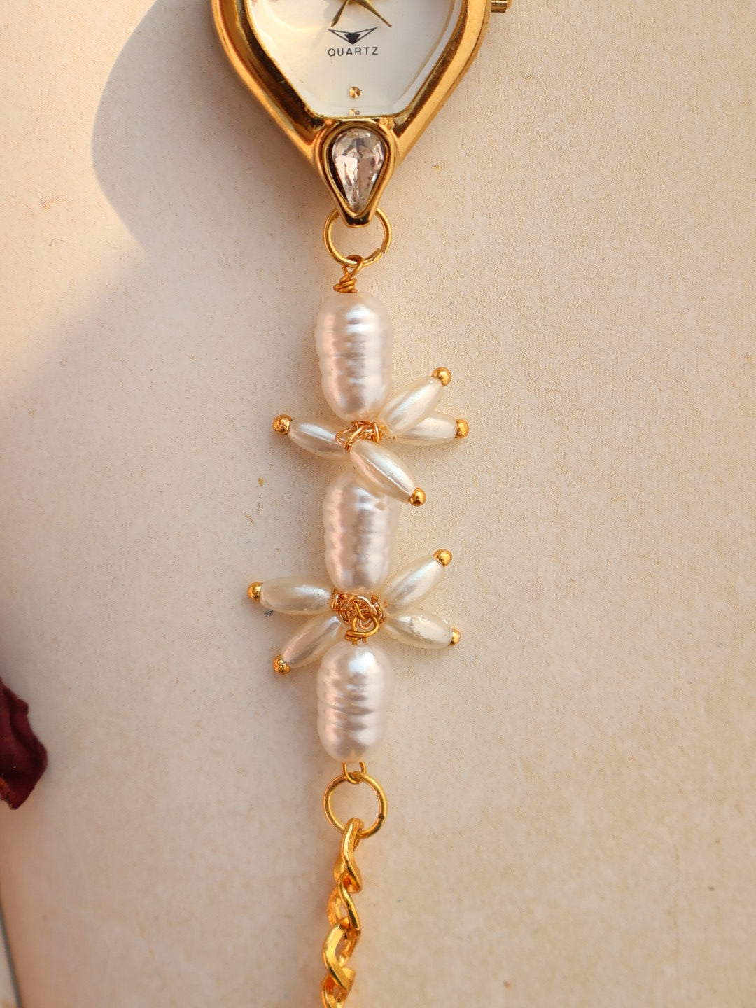 Elegant Pearls Drops Wrist Watch