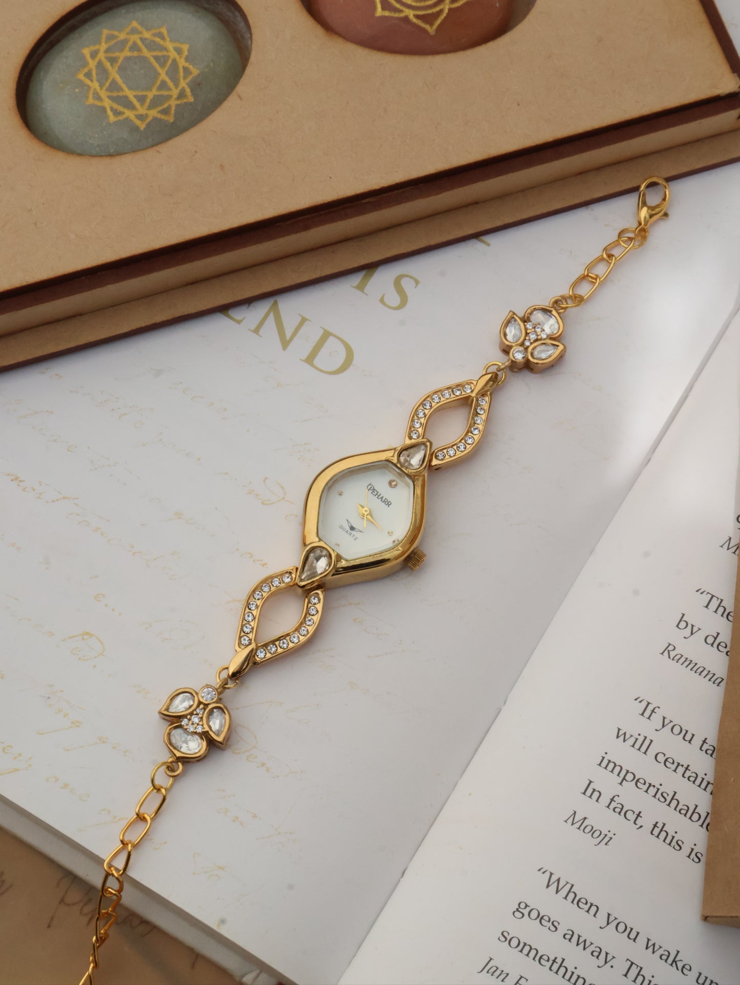 Glam Glow Wrist Watch