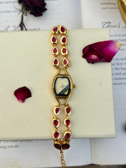 Rouge Leaf Wrist Watch