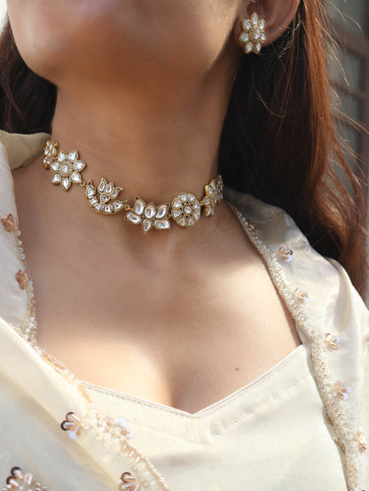 Kesar Kundan Necklace Set