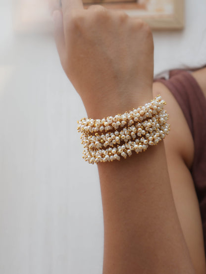 Prisha Pearl Bracelet