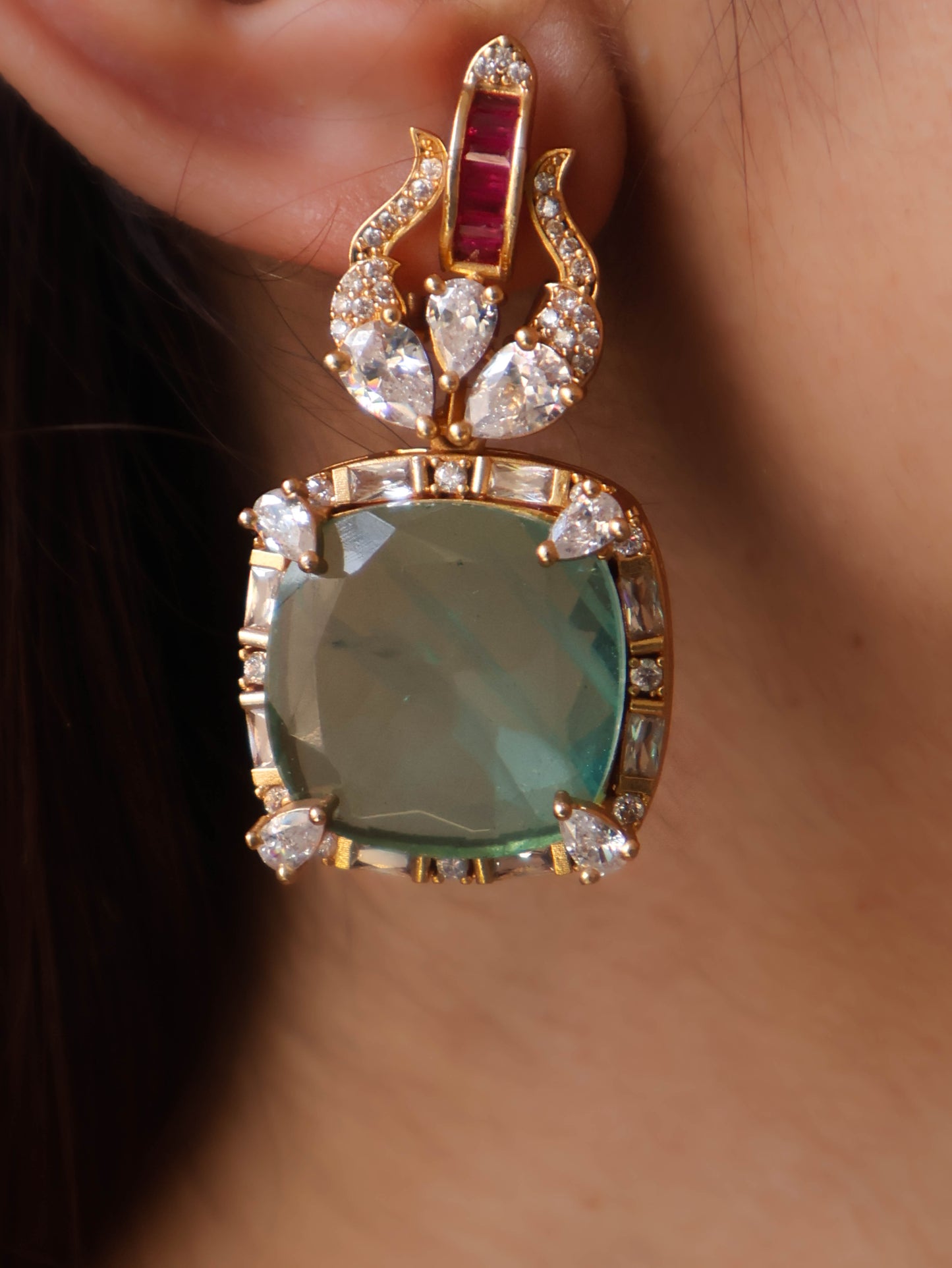 Dhruva Fluorite Polki Pendant Necklace Set