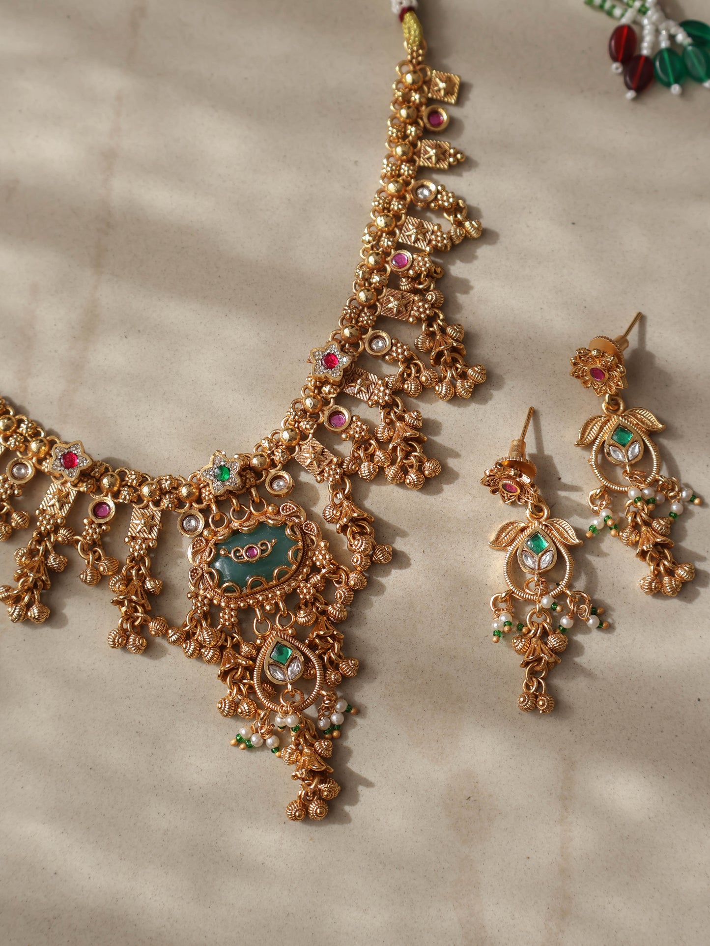 Melline Temple Necklace Set
