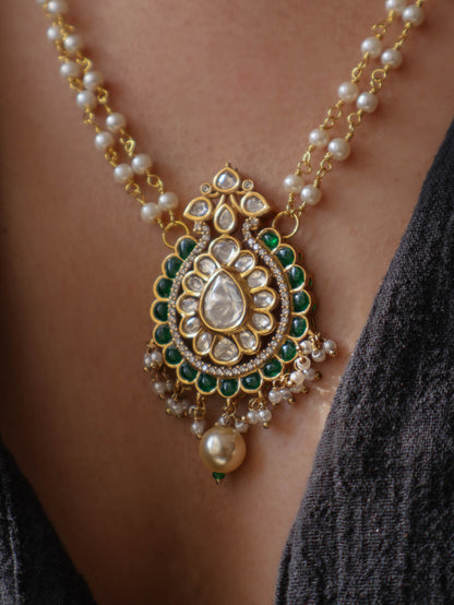 Agnis Green Polki Pendant Necklace