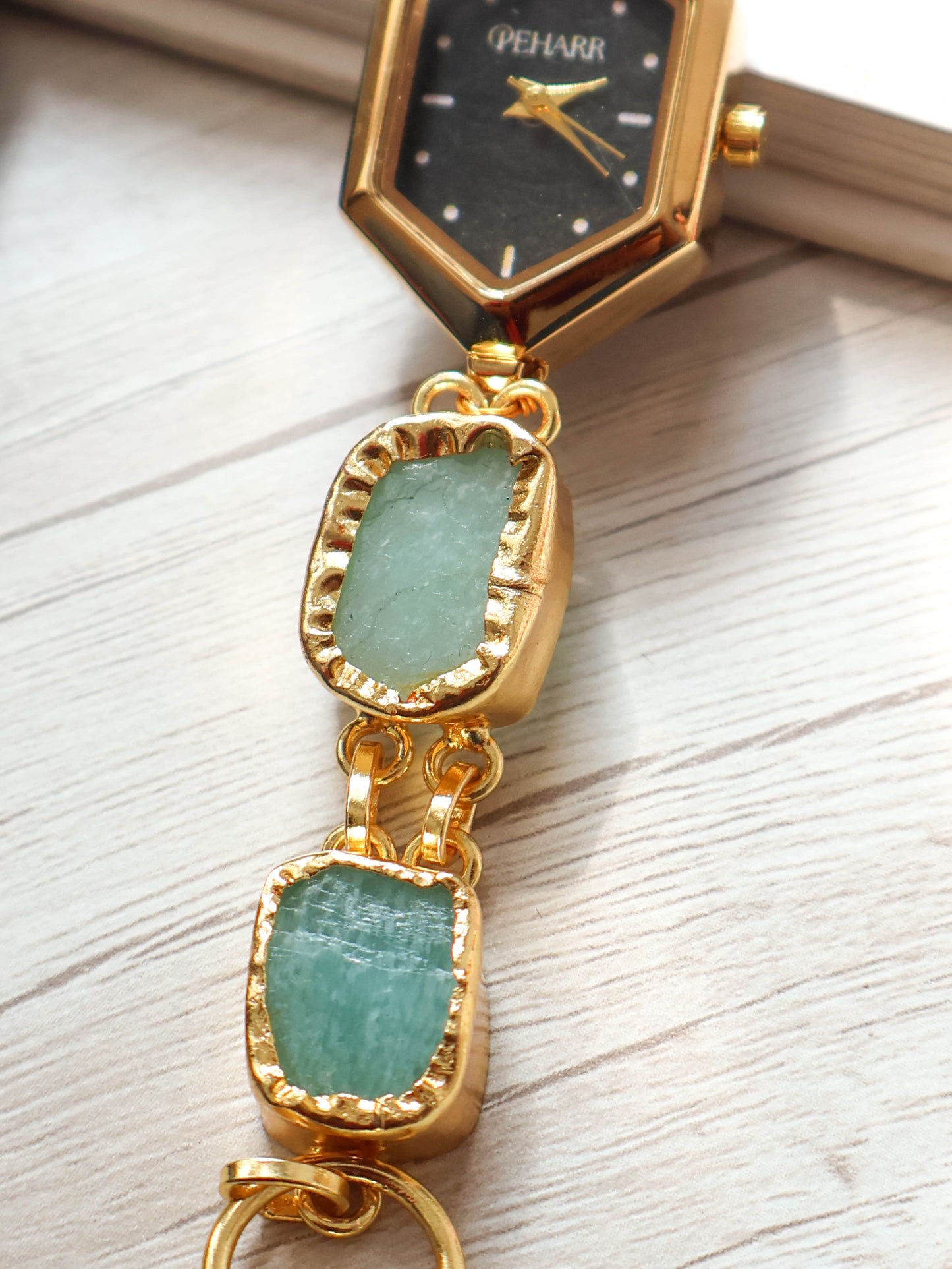 Aqua Cage Wrist Watch