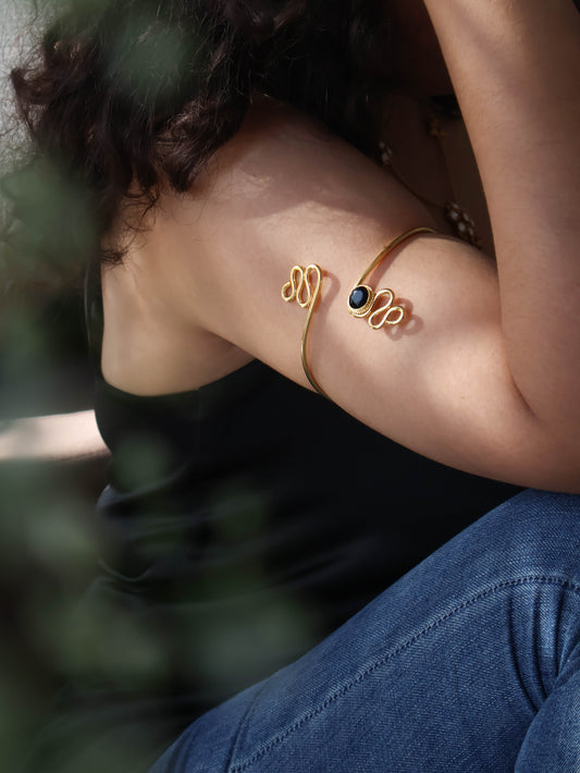 Elka Black Armlet