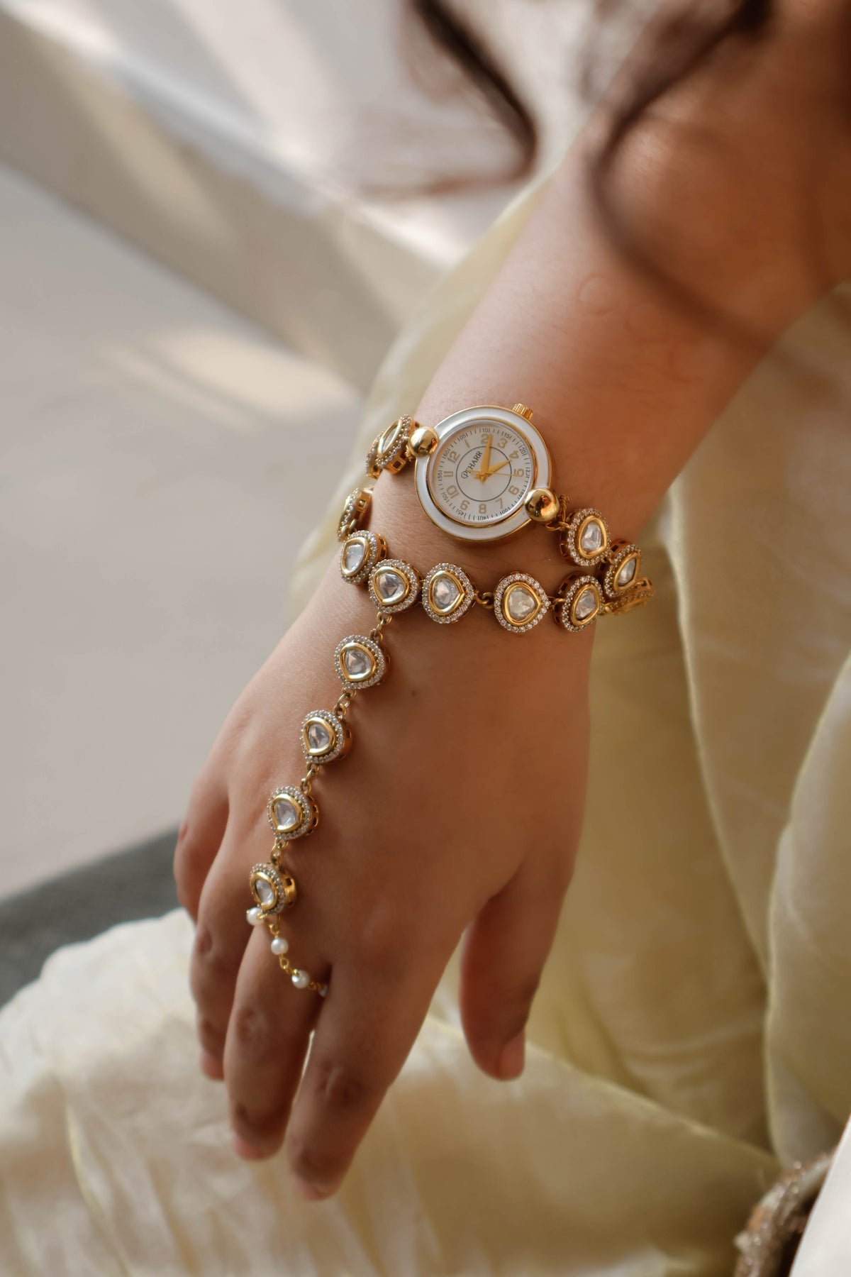 Eva Polki Wrist Watch & Hathphool Set