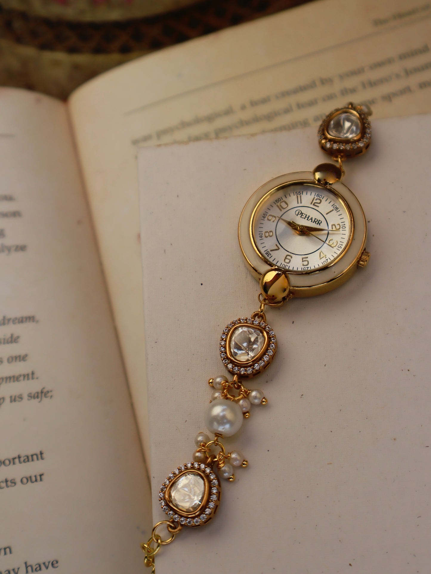 Antique Dial Polkis & Pearls Wrist Watch