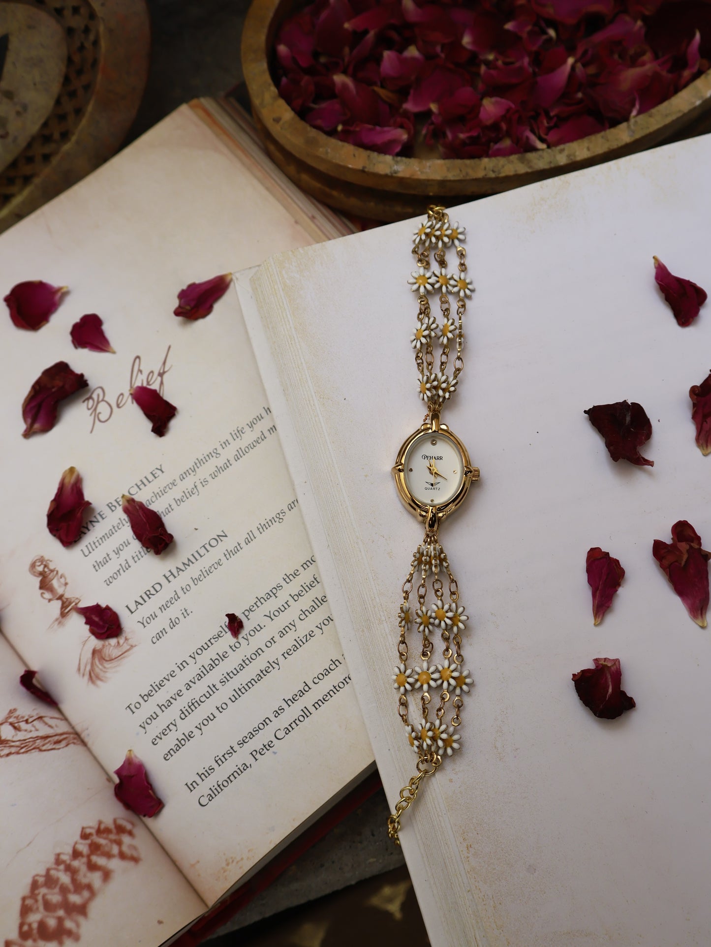 Antique Daisies Wrist Watch
