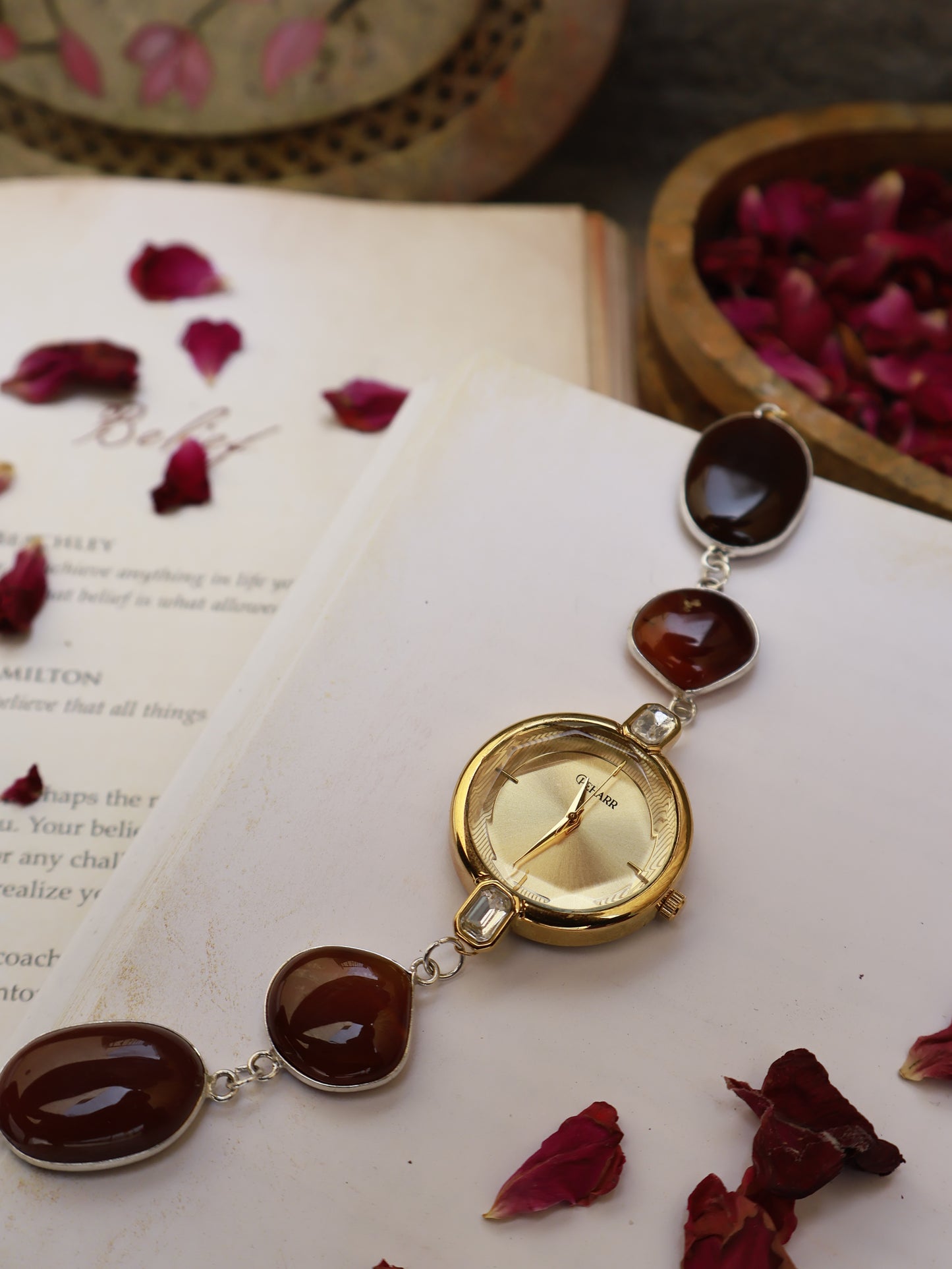 Antique Dial Red Ombre Wrist Watch