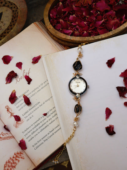 Vintage Black & White Wrist Watch