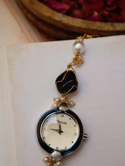 Vintage Black & White Wrist Watch