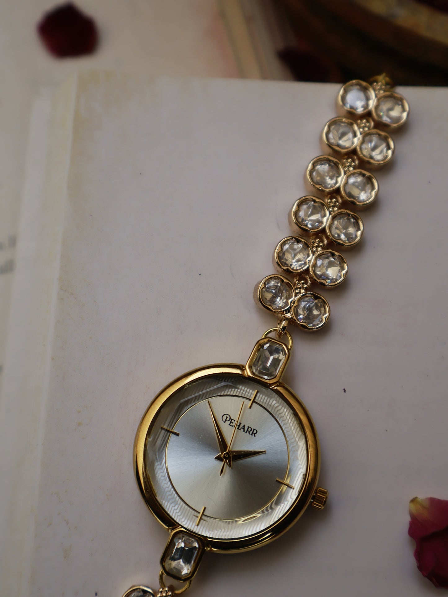 Elegance Polkis Wrist Watch