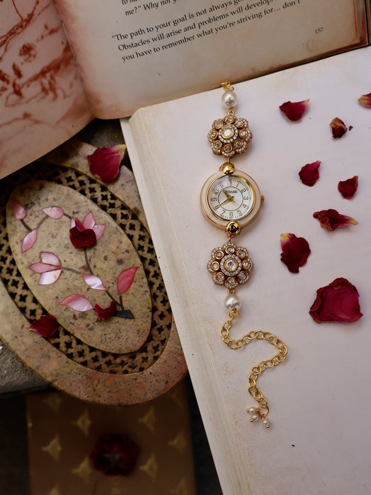 Polkis Plucks Pearl Wrist Watch