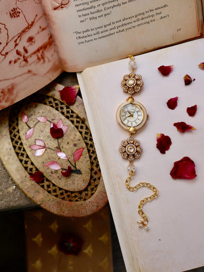 Polkis Plucks Pearl Wrist Watch