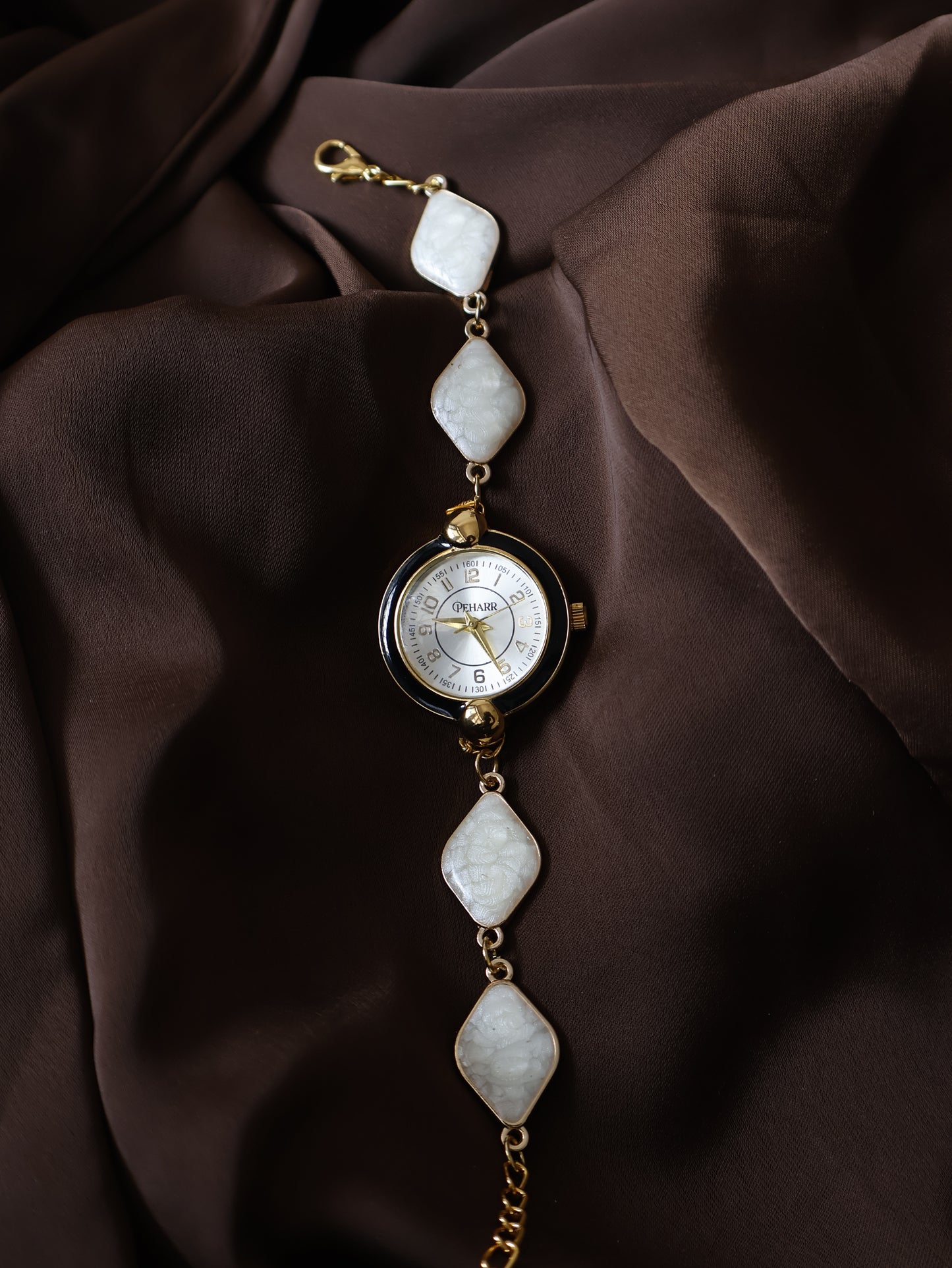 Moon Pearl Wrist Watch