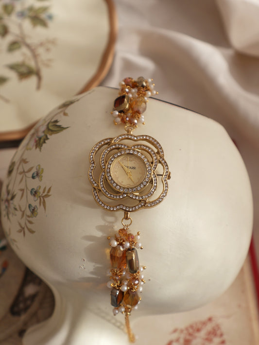 Golden Sheen Wrist Watch