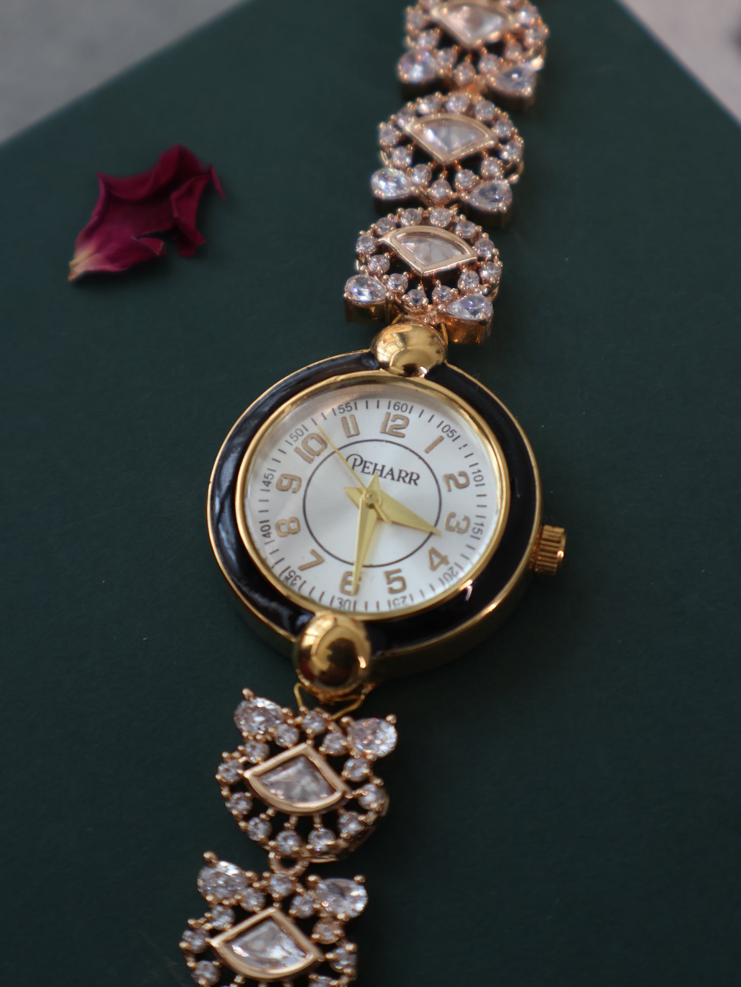 Pakeeza Polkis Wrist Watch