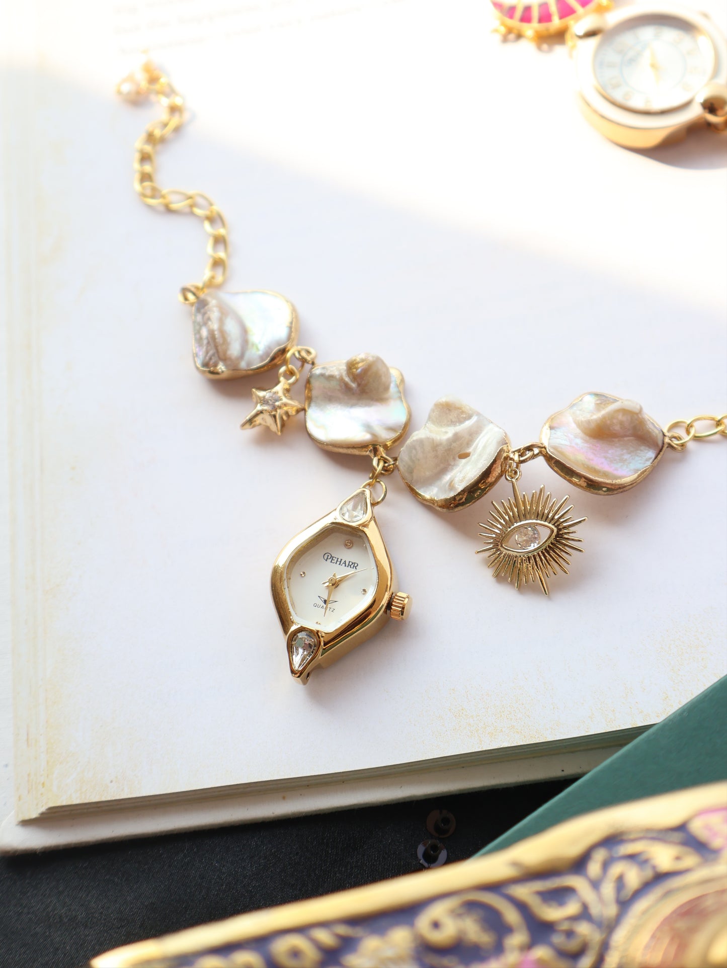 Ocean Glow  Bracelet Watch