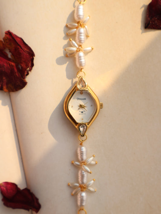 Elegant Pearls Drops Wrist Watch