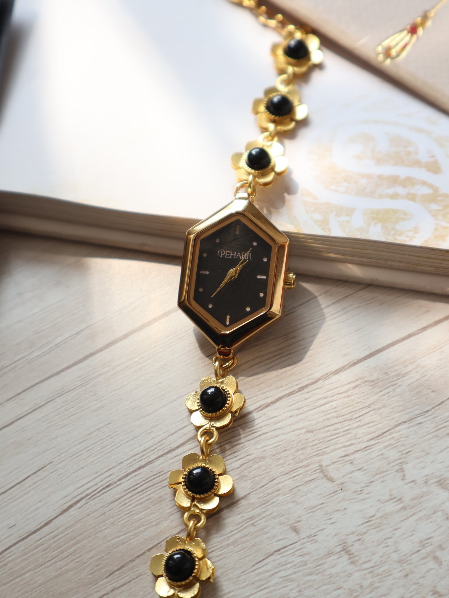 Shifting Black Wrist Watch