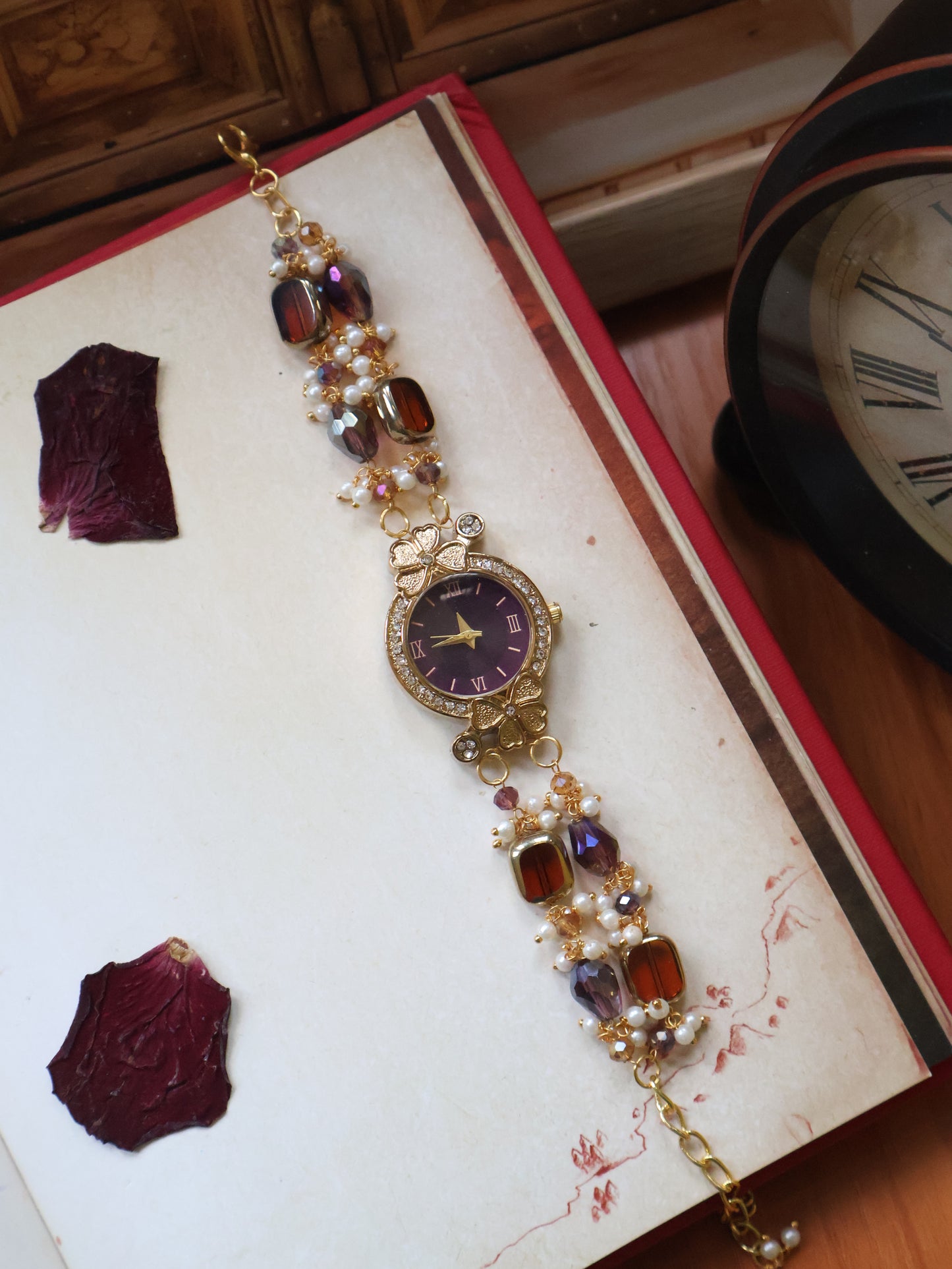 Cika Brown Wrist Watch