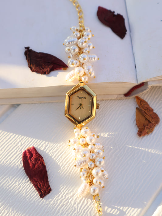 Augustus Pearl Wrist Watch