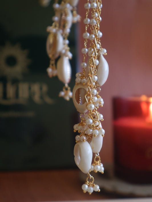 Oliza Shell Detachable Hangings Wrist Watch