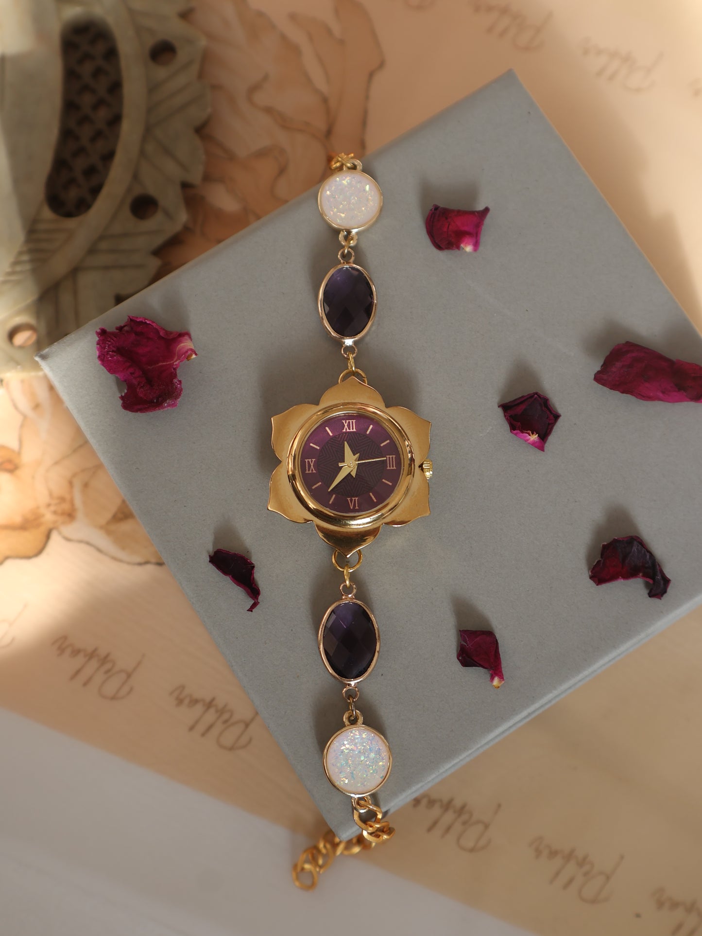 Reness Purple Wrist Watch