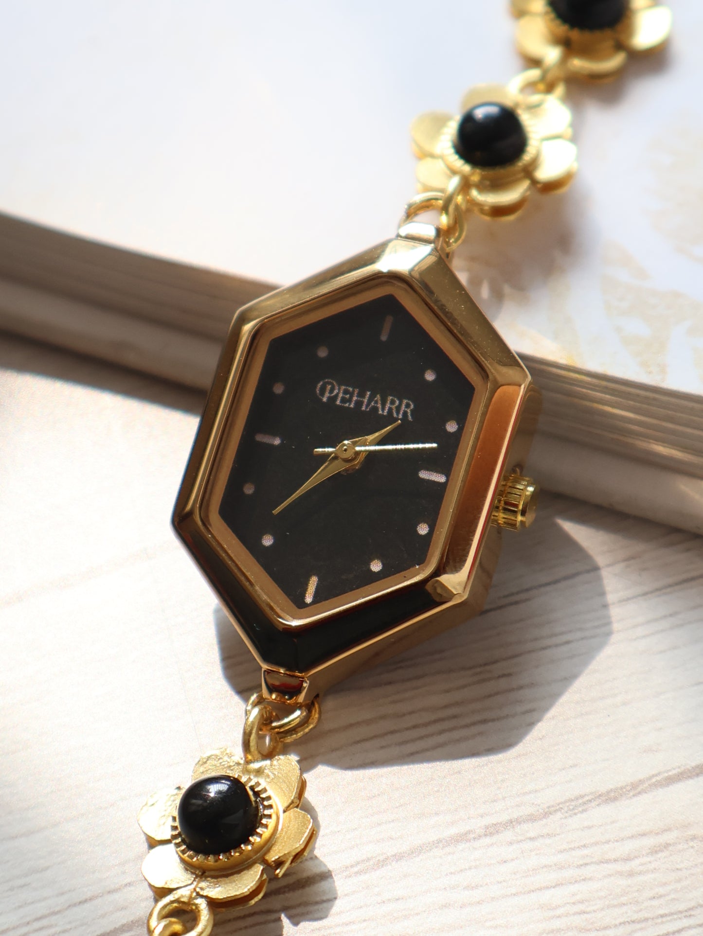 Shifting Black Wrist Watch