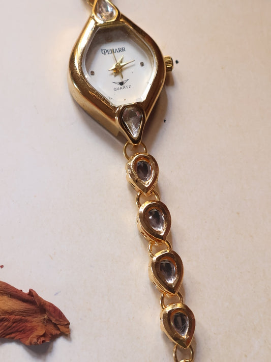 Gilded Leaf Wrist Watch
