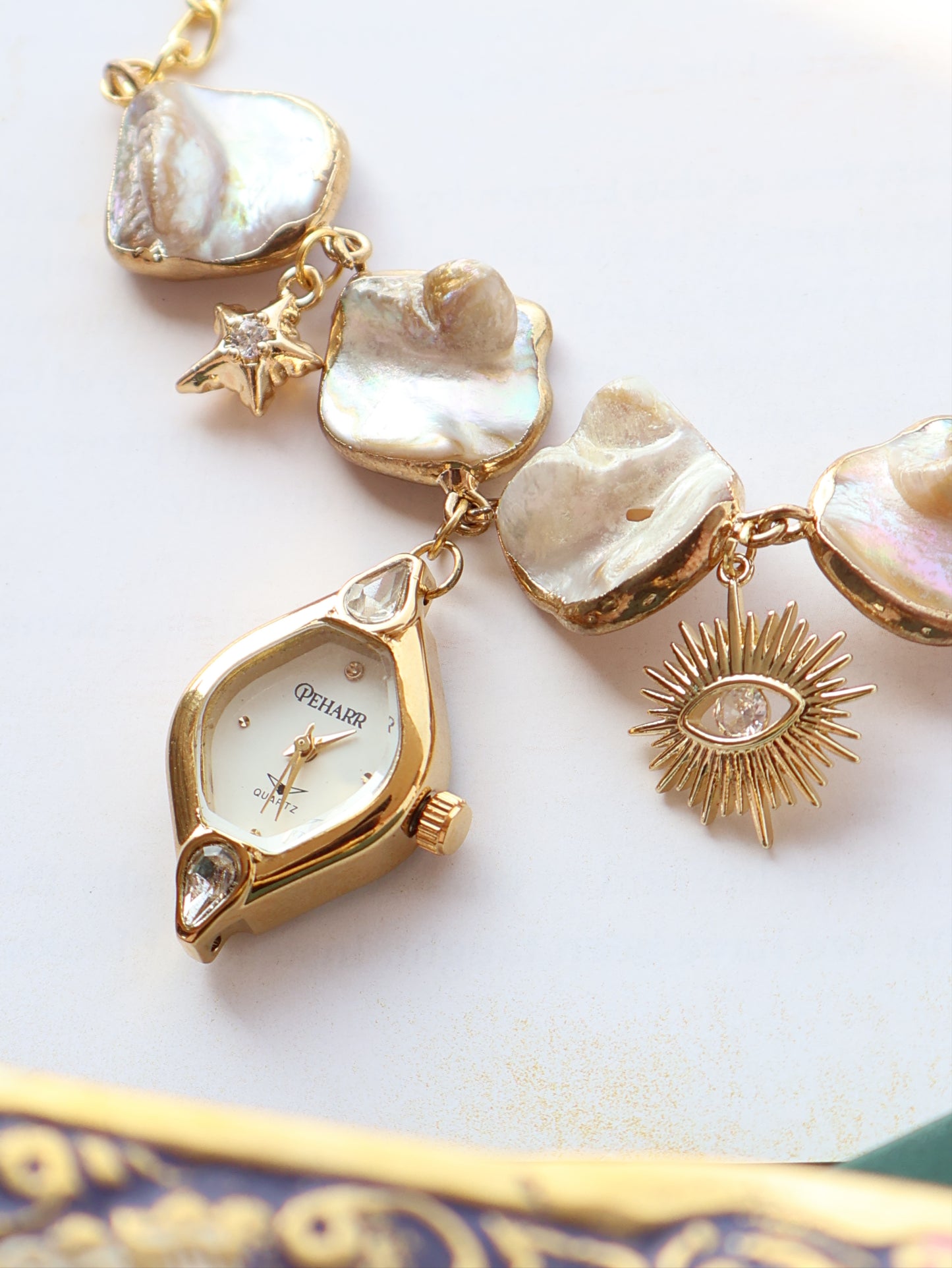 Ocean Glow  Bracelet Watch